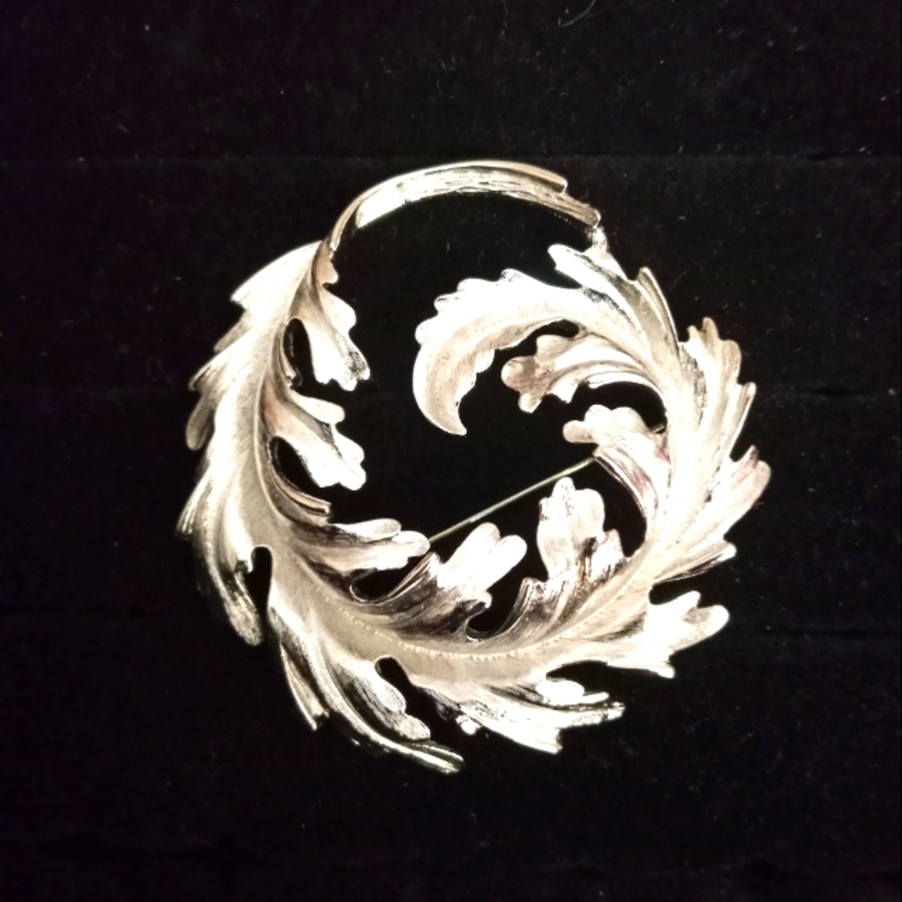 Gorgeous Monet pin